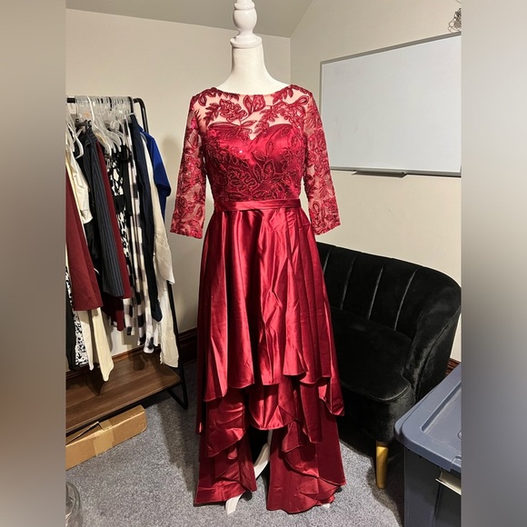 JJ HOUSE Formal Dress l PTP 18 - Picture 1 of 5